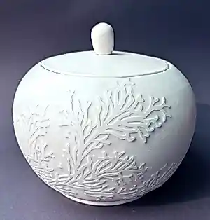 Pottery Basalt - Dekselpot Koraal kopen? Bied vanaf 75!