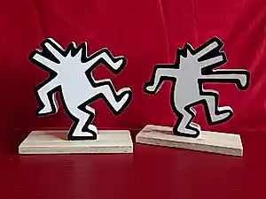 Keith Haring - Dancing Dogs boekensteunen / decoratieve objecten kopen? Bied vanaf 85!
