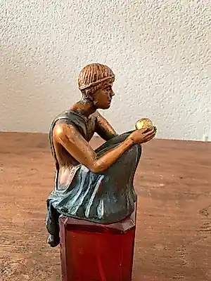 Patrizia Guerresi - Bronzen Sculptuur, titel Paris, op parfumfles E&C gesigneerd en met certificaat kopen? Bied vanaf 125!