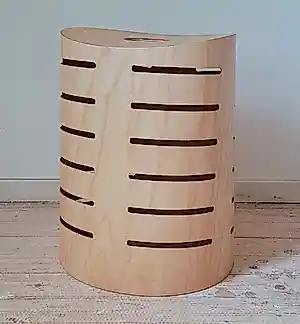 Ruud-Jan Kokke - Houten krukje, Portable stool Tc - Spectrum kopen? Bied vanaf 90!