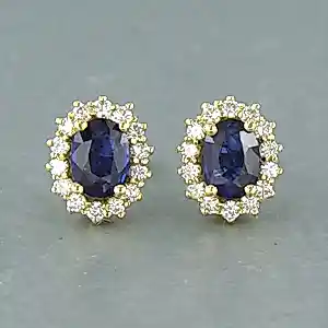 18k gouden oorknoppen met saffier en briljant geslepen diamant tot. 0.52ct kopen? Bied vanaf 1200!