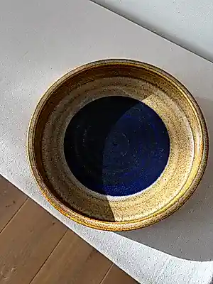 Potterij Zaalberg - Prachtige vintage Zaalberg aardewerk schaal – Mid-century modern – 24,5 cm kopen? Bied vanaf 30!