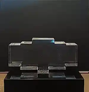 Dick Cassee - Sculptuur van kunsthars: geometrische compositie Eurodalix - 1971 kopen? Bied vanaf 395!