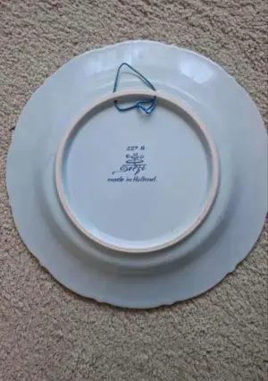 Potterie Oud Delft - 3 handgeschilderde polychrome wand sierborden kopen? Bied vanaf 30!