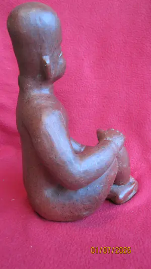 Onbekend - Zittende figuur. kopen? Bied vanaf 50!