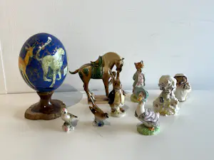 Keramiek overige - Lot van diverse keramieken items o.a. Beatrix Potter figuren & Struisvogelei kopen? Bied vanaf 60!