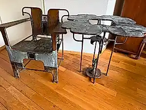 Cor de Ree - Tafel en fauteuil van staal, glas-lood en koper kopen? Bied vanaf 1250!