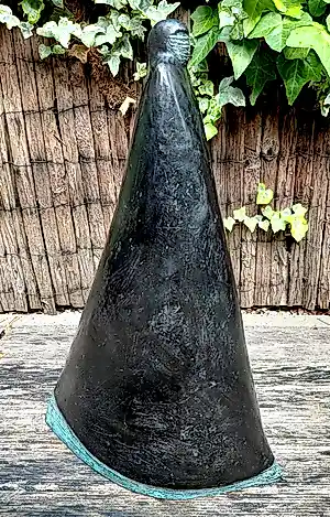 Filippa de Boer - Chrysalis, gesigneerd bronzen beeld (groot) verkocht voor € 750!
