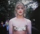 Nan Goldin - Jimmy Paulette after the parade, Auflage nur 100, handsigniert, grosses c-print verkocht voor € 1000!