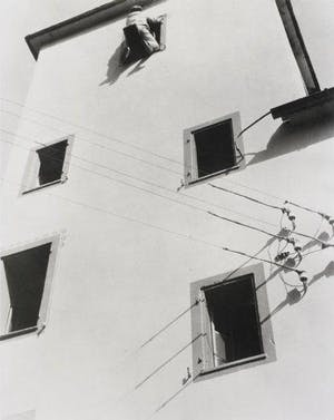 Laszlo Moholy-Nagy - Silbergelatineabzug auf Papier House Painting in Switzerland kopen? Bied vanaf 2199!