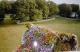Jürgen Teller - Stephanie on puppy-Connecticut, 2003/2004, sehr großes c-print verkocht voor € 850!