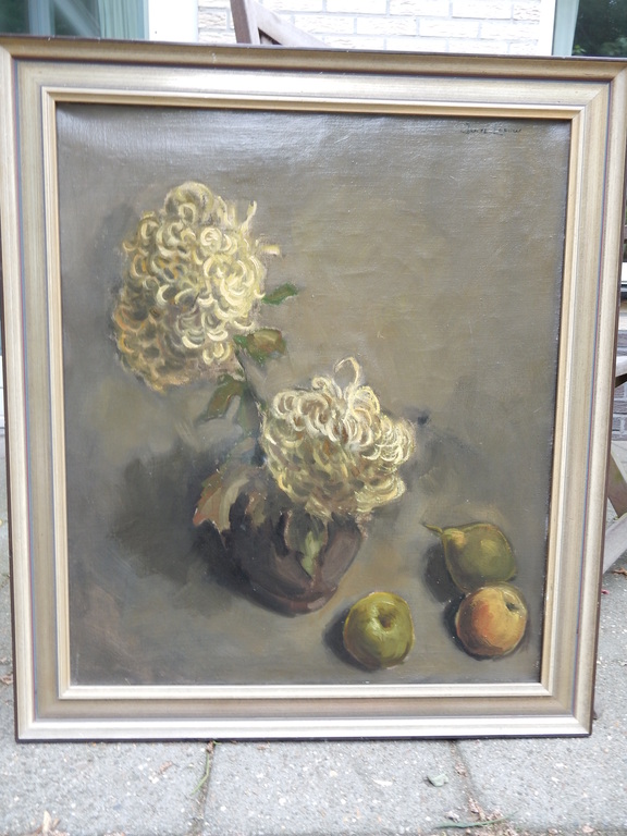 Jan de Leeuw, stilleven, met chrysanten in vaas met appels,olieverf op doek verkocht voor € 100!