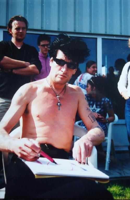 HERMAN BROOD, grote gelimiteerde en handgesign. zeefdruk 'Niets menschelijks ..' kopen? Bied vanaf 1!
