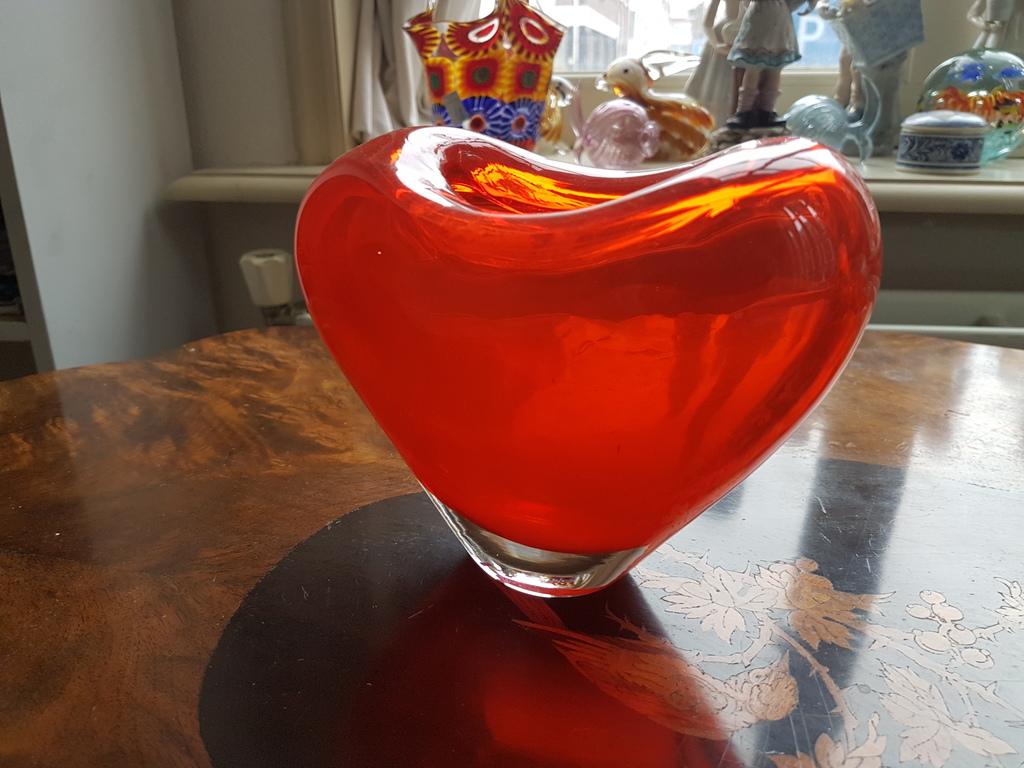 Vaas HOLMEGAARD 1960  glas hartvormig kopen? Bied vanaf 25!
