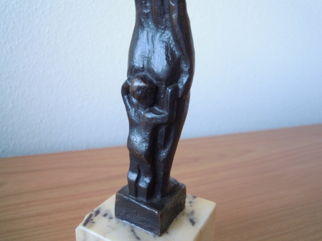 Bronzen beeldje - MOEDER MET KIND ACHTER ZICH - 20 CM kopen? Bied vanaf 45!