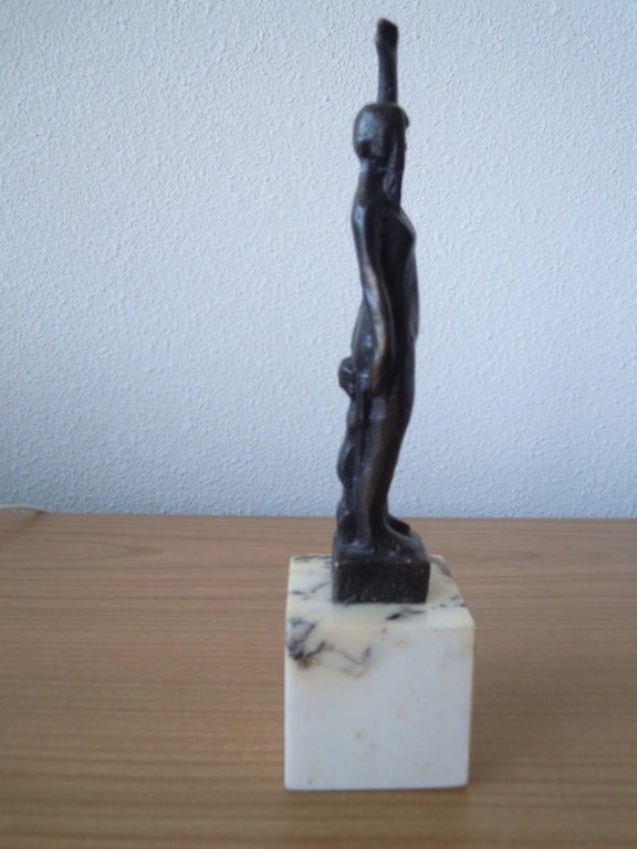 Bronzen beeldje - MOEDER MET KIND ACHTER ZICH - 20 CM kopen? Bied vanaf 45!