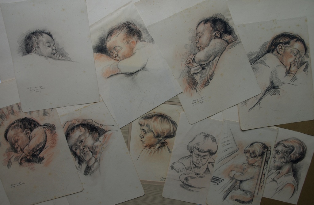 Elie Smalhout :10 Tekeningen -Portretten van zijn zoontje Prof Bob Smalhout-1927 verkocht voor € 125!