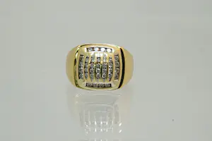 17 - Vintage 18krt geelgouden heren carré of cluster ring met 0.75ct diamant kopen? Bied vanaf 750!