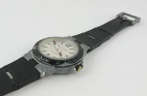 Lot van drie polshorloges (Bvlgari, Raymond Weil , J.W. Benson) kopen? Bied vanaf 200!