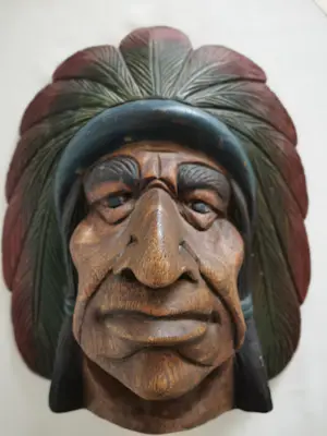 Niet of onleesbaar gesigneerd - Indianenhoofd in massief hout kopen? Bied vanaf 10!