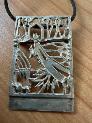 Jeroen Krabbé - Zilveren hanger / broche uit 1999 gesigneerd kopen? Bied vanaf 55!