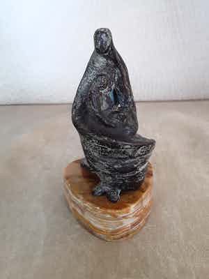 Inka Klinckhard - Beeld "Madonna met kind". verkocht voor € 39!
