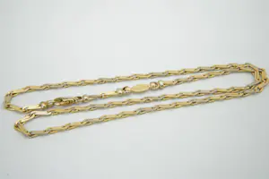 38 - Exclusief "Eurocatene Arezzo Italy" 18 Krt massief gouden "Scroll" collier kopen? Bied vanaf 1300!