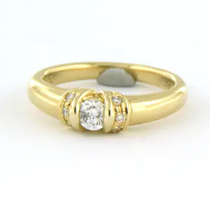 18k geel gouden ring bezet met briljant geslepen diamant 0.31ct kopen? Bied vanaf 700!
