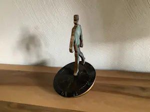 Desiree Tonnaer - Figuur op zonnewijzer kopen? Bied vanaf 55!