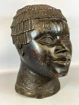 Benin - 230225 - BRONZE Large - 28 cm - African Ife kingdom head - Nigeria. verkocht voor € 265!