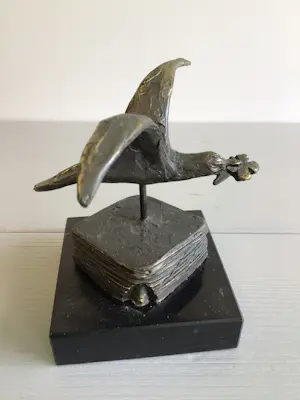 Bernadette Leijdekkers - Sculptuur “ De Geluksbrenger “ kopen? Bied vanaf 79!
