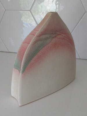Niet of onleesbaar gesigneerd - Studio Keramische oval vaasvorm kopen? Bied vanaf 1!