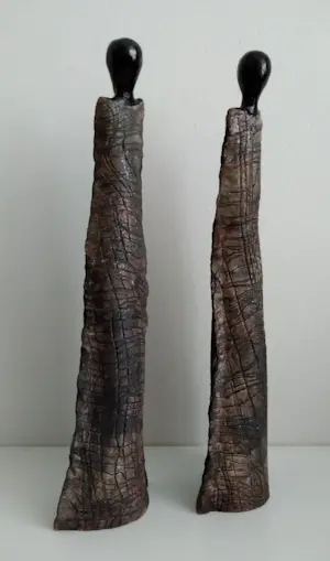 Niet of onleesbaar gesigneerd - abstracte figuren, handgemaakt 40 cm hoog kopen? Bied vanaf 1!