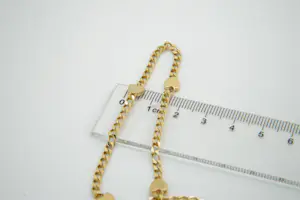 32 - Apart 18 karaats geel-gouden collier met 8 massieve hartjes. kopen? Bied vanaf 650!
