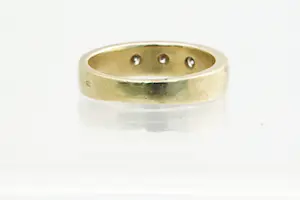 80 - Massieve 14krt geel-goud &  diamanten 3 steens ring ca. 0.15crt briljant kopen? Bied vanaf 300!