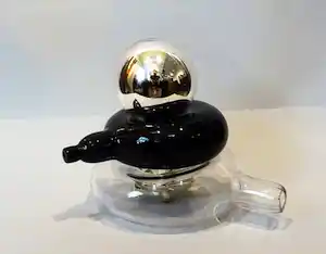Novy Bor - Josja Caecilia Schepman Glaskunstbeurs jaarobject 2016 getiteld Harmony verkocht voor € 75!