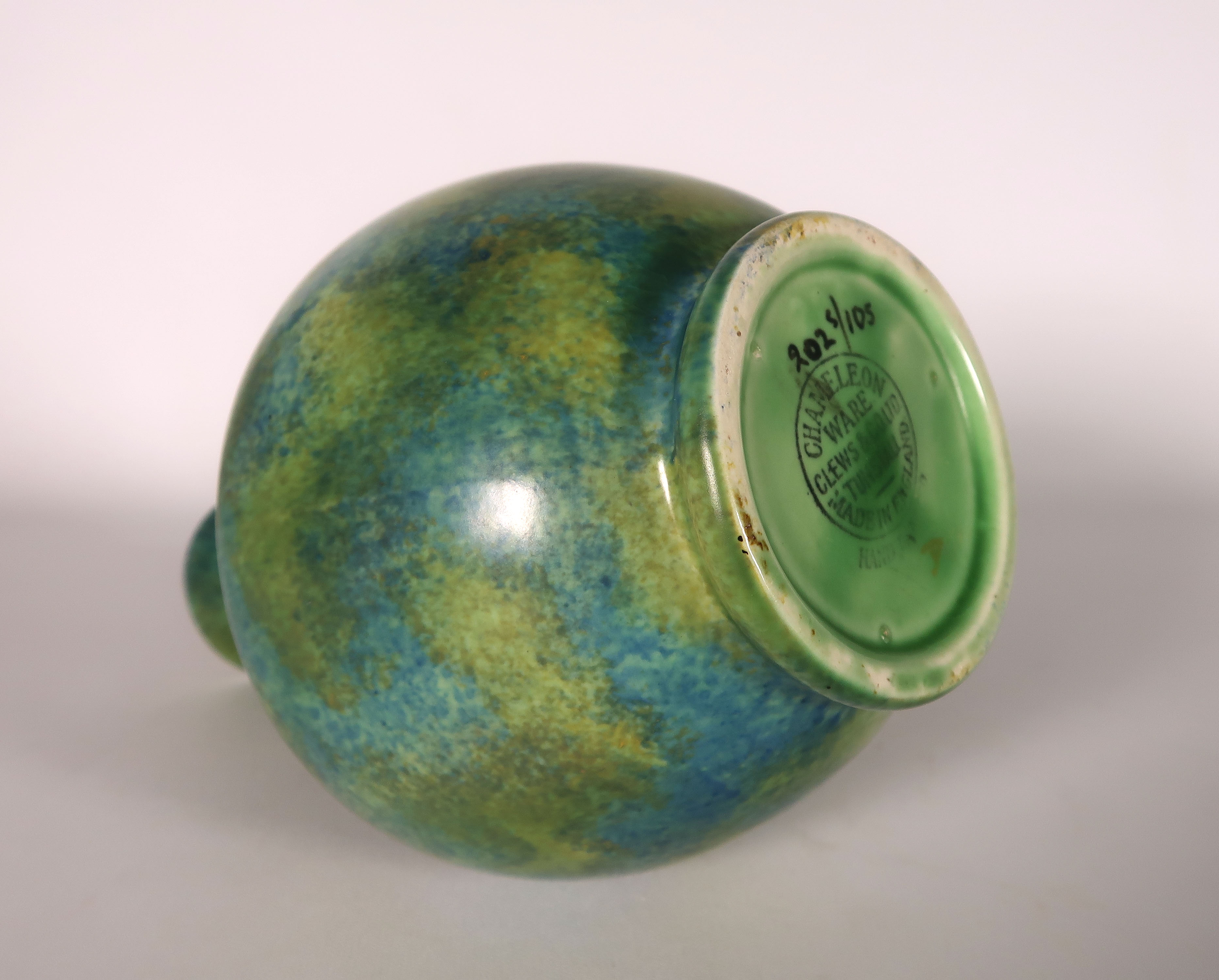 George Clews & Co. Ltd. - Aardewerk, ''Chameleon Ware'' vaas kopen? Bied vanaf 20!