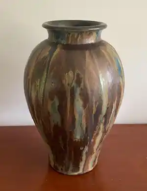 Roger Guerin - Art Deco steengoed vaas voorzien zoutglazuren stroomdecoratie verkocht voor € 10!