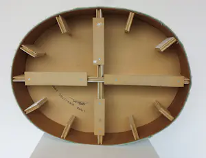 Linda Nieuwstad - Object van textiel (hout en karton), Zonder titel kopen? Bied vanaf 70!