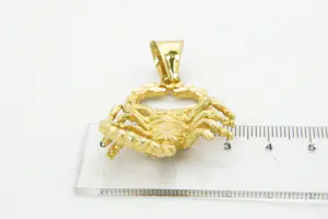 30 - Mooi gedetailleerde 18 Krt geel-gouden sterrenbeeld Schorpioen hanger kopen? Bied vanaf 480!