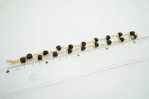 74 - 18 karaat geel gouden collier met zwarte facet geslepen kralen kopen? Bied vanaf 335!