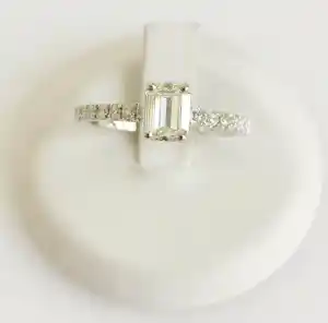 Diamanten solitaire ring kopen? Bied vanaf 2650!