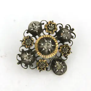 BWG geel met zilveren broche bezet met roos diamant tot. 0.10ct - G/H - SI kopen? Bied vanaf 110!