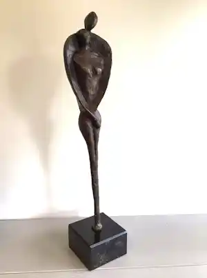 Jos Gielen - Sculptuur “ Twee levens in één gesmolten “ verkocht voor € 149!
