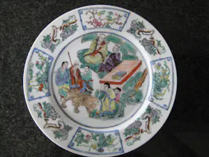Niet of onleesbaar gesigneerd - chinees bord kopen? Bied vanaf 1!