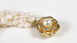Set van collier en oorbellen met barok parels kopen? Bied vanaf 1!
