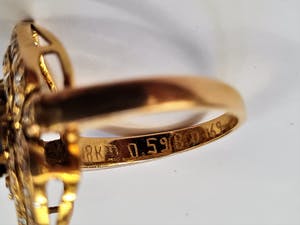 1237 - 14 krt goud & diamanten ring - grote 0.65ct diep-blauwe saffier! kopen? Bied vanaf 360!