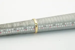 68- Massief zo goed als nieuwe 18 krt geel gouden Surinaamse vriendschaps-ring kopen? Bied vanaf 260!