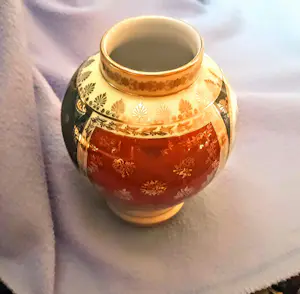 DW Karlsbader Porzellan - Vase Josef Kuba JKW Dekor Karlsbad handbemalt Galante Szene 40er Jahre kopen? Bied vanaf 85!