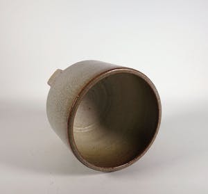 Potterij Zaalberg - Aardewerk, Lot van vier bloempotten voor Acorus Den Haag (Groot) kopen? Bied vanaf 40!